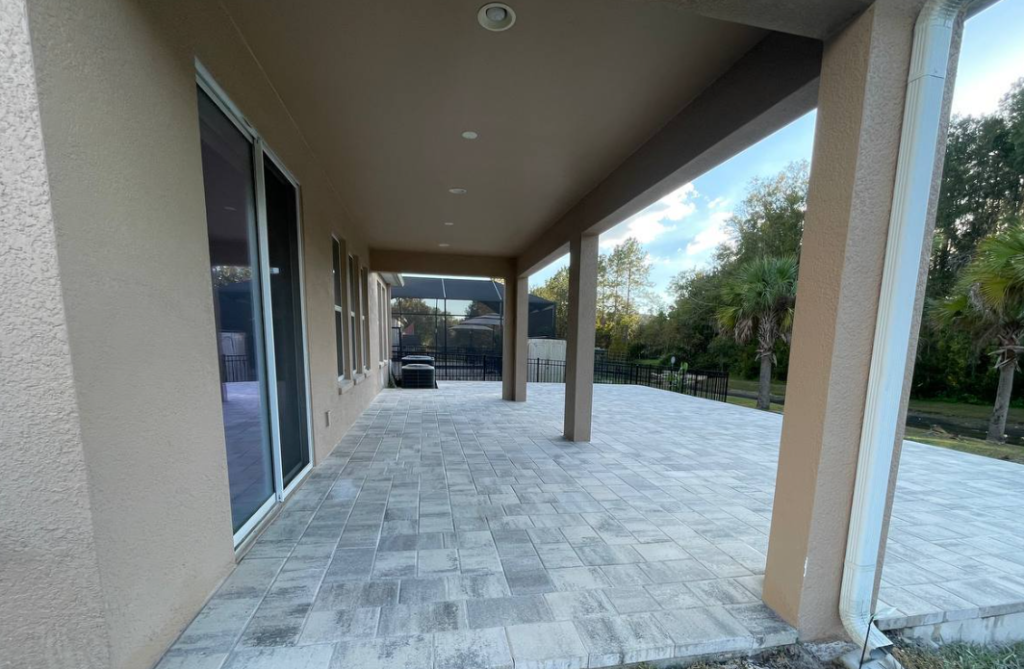 how much does a 20x20 paver patio cost